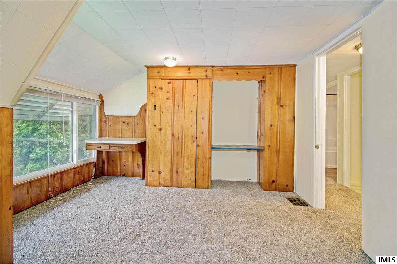 1016 Oak Grove Road Jackson, MI 49203 - Photo 10 of 24 Photo 10