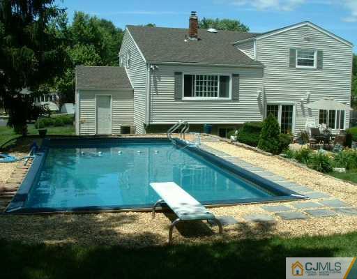 25 Gifford Road Somerset, NJ 08873 - Photo 8 of 8 Gallery Image 8
