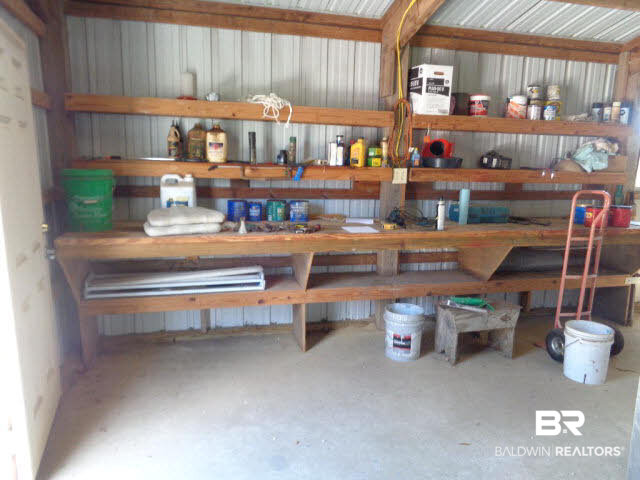 28202 Vargo Lane Elberta, AL 36530 - Photo 39 of 45 Work bench.