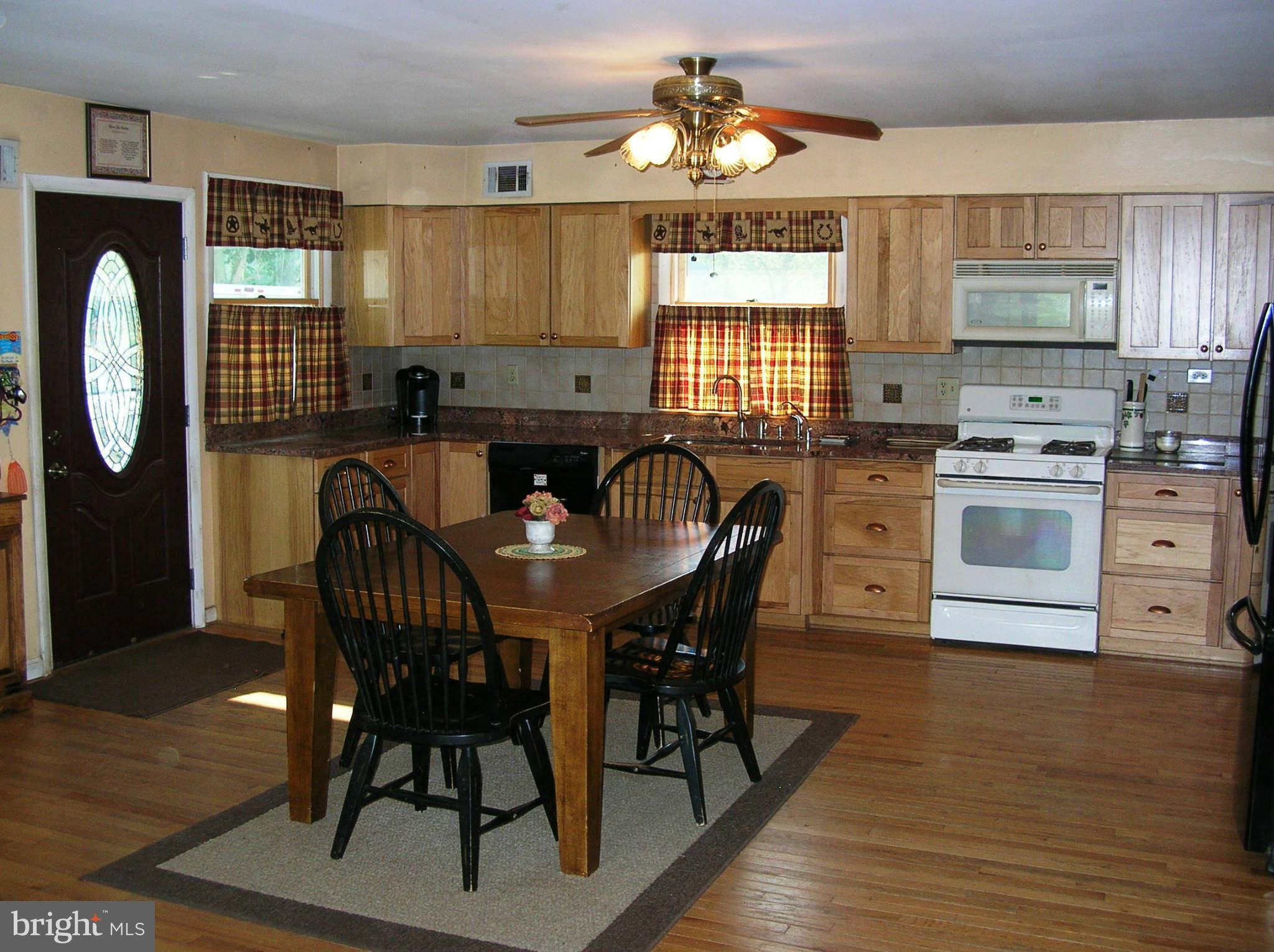 3572 Baker Road Westminster, MD 21157 - Photo 13 of 29 Kitchen