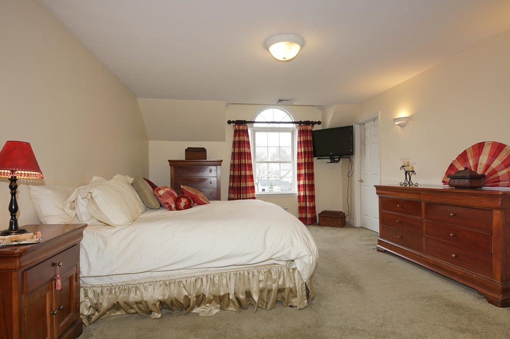 5 Winslow Road Natick, MA 01760 - Photo 18 of 30 Gallery Image 18