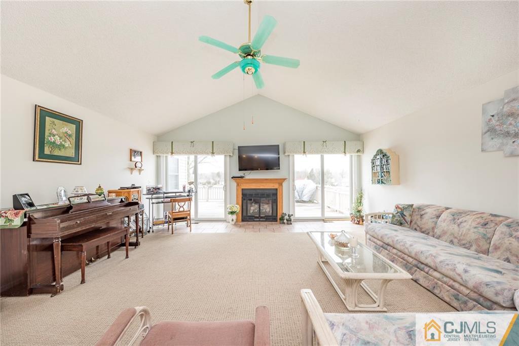 88 Jennings Road Manahawkin, NJ 08050 - Photo 6 of 25 Gallery Image 6