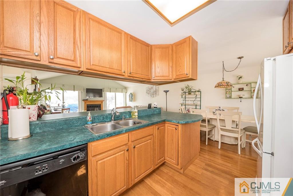 88 Jennings Road Manahawkin, NJ 08050 - Photo 8 of 25 Gallery Image 8