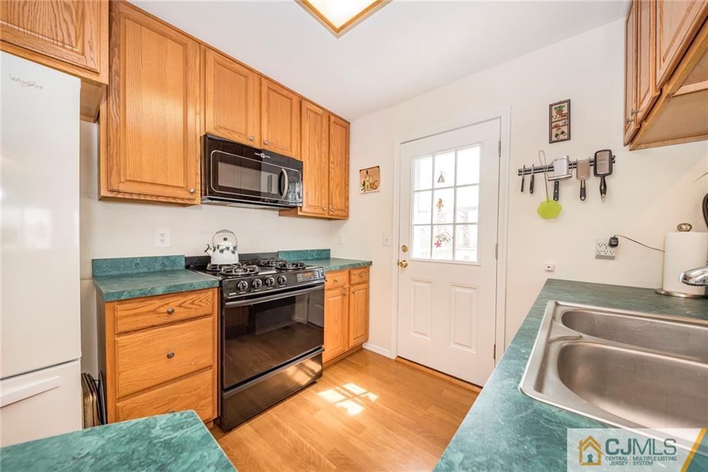 88 Jennings Road Manahawkin, NJ 08050 - Photo 9 of 25 Gallery Image 9