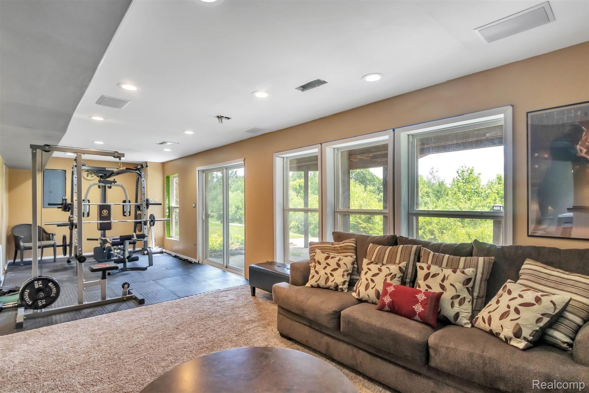 879 Deer Valley Road Holly, MI 48442 - Photo 36 of 63 34-879 Deer Valley Rd-WindowStill-R.jpg