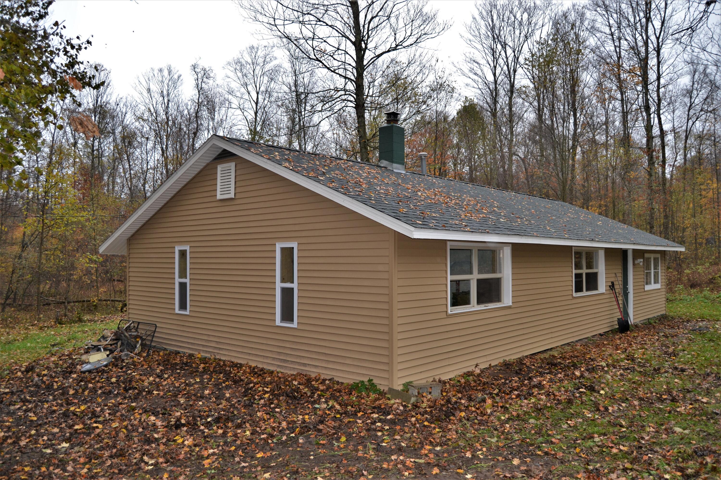 6530 North Coe Road Luther, MI 49656 - Photo 2 of 18 DSC_0934