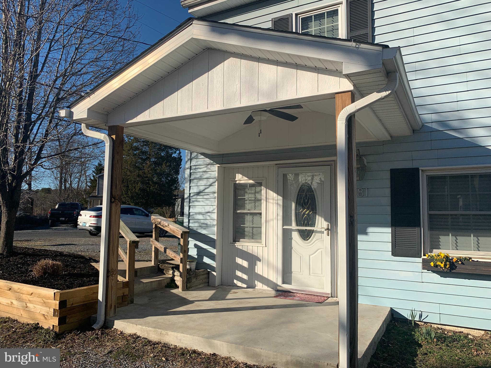 781 Powhatan Beach Road Pasadena, MD 21122 - Photo 2 of 24