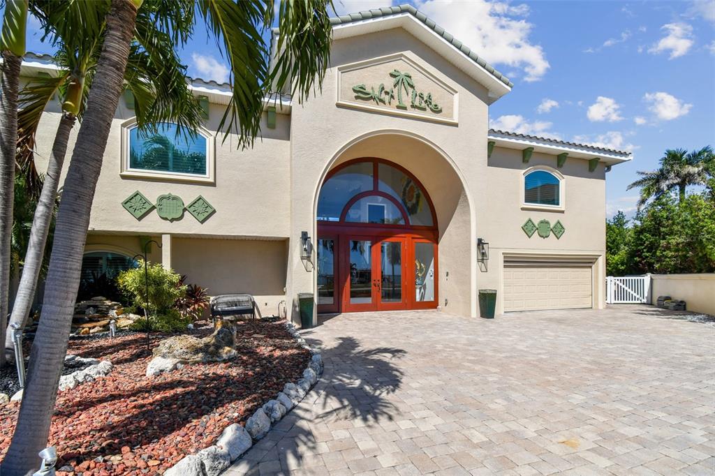 582 Johns Pass Avenue Madeira Beach, FL 33708 - Photo 8 of 100