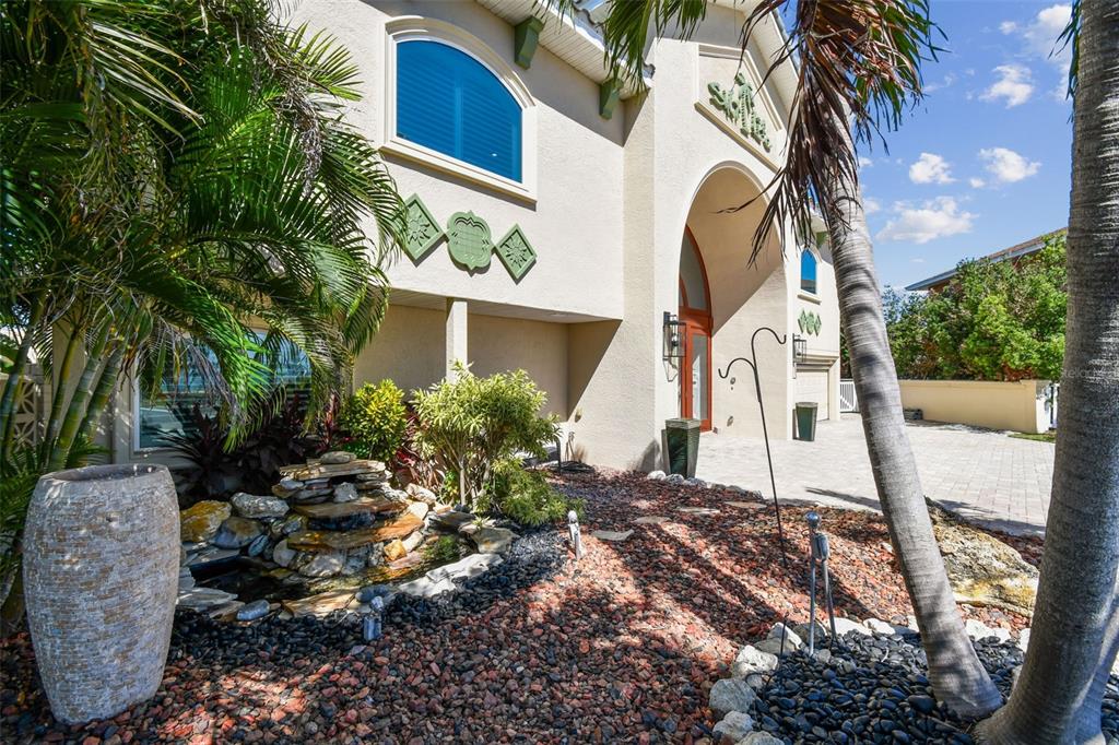 582 Johns Pass Avenue Madeira Beach, FL 33708 - Photo 9 of 100