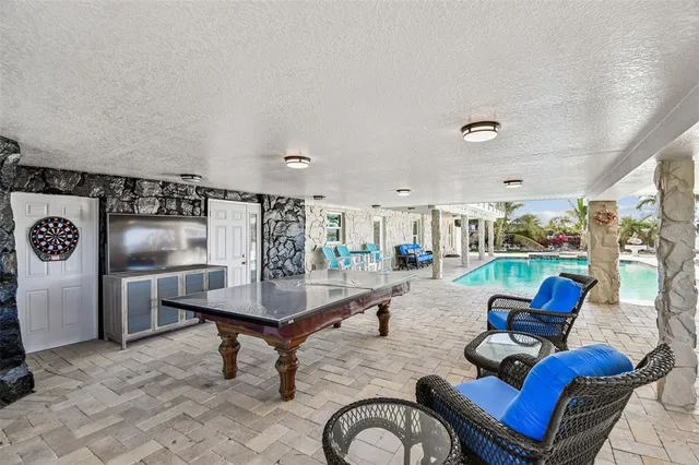 $3,600,000 | 582 Johns Pass Avenue, Madeira Beach, FL 33708