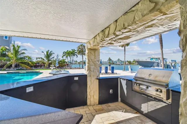 $3,600,000 | 582 Johns Pass Avenue, Madeira Beach, FL 33708