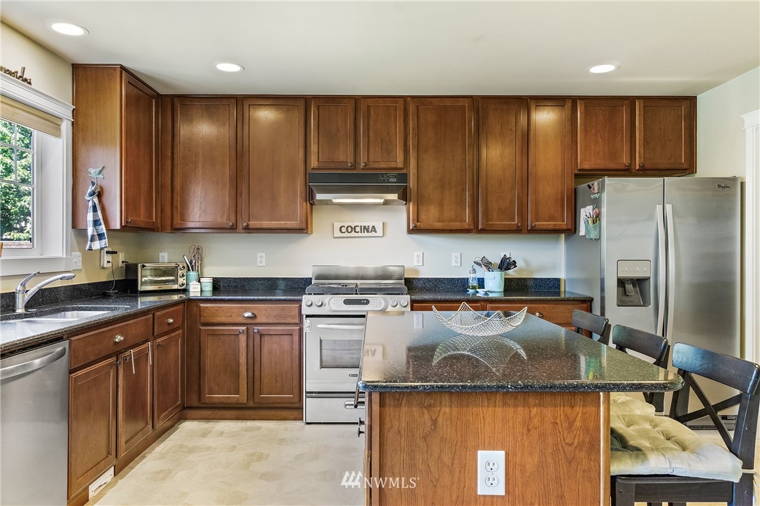 15506 40th Drive Southeast Bothell, WA 98012 - Photo 10 of 35