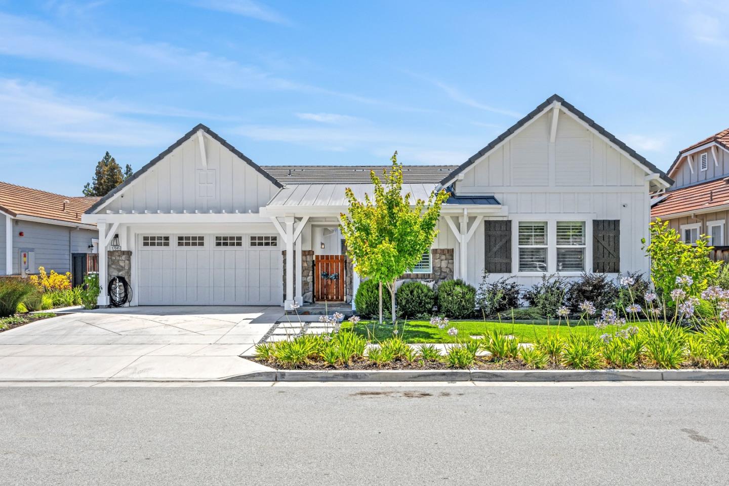 17045 Hill Road Morgan Hill, CA 95037 - Photo 1 of 64