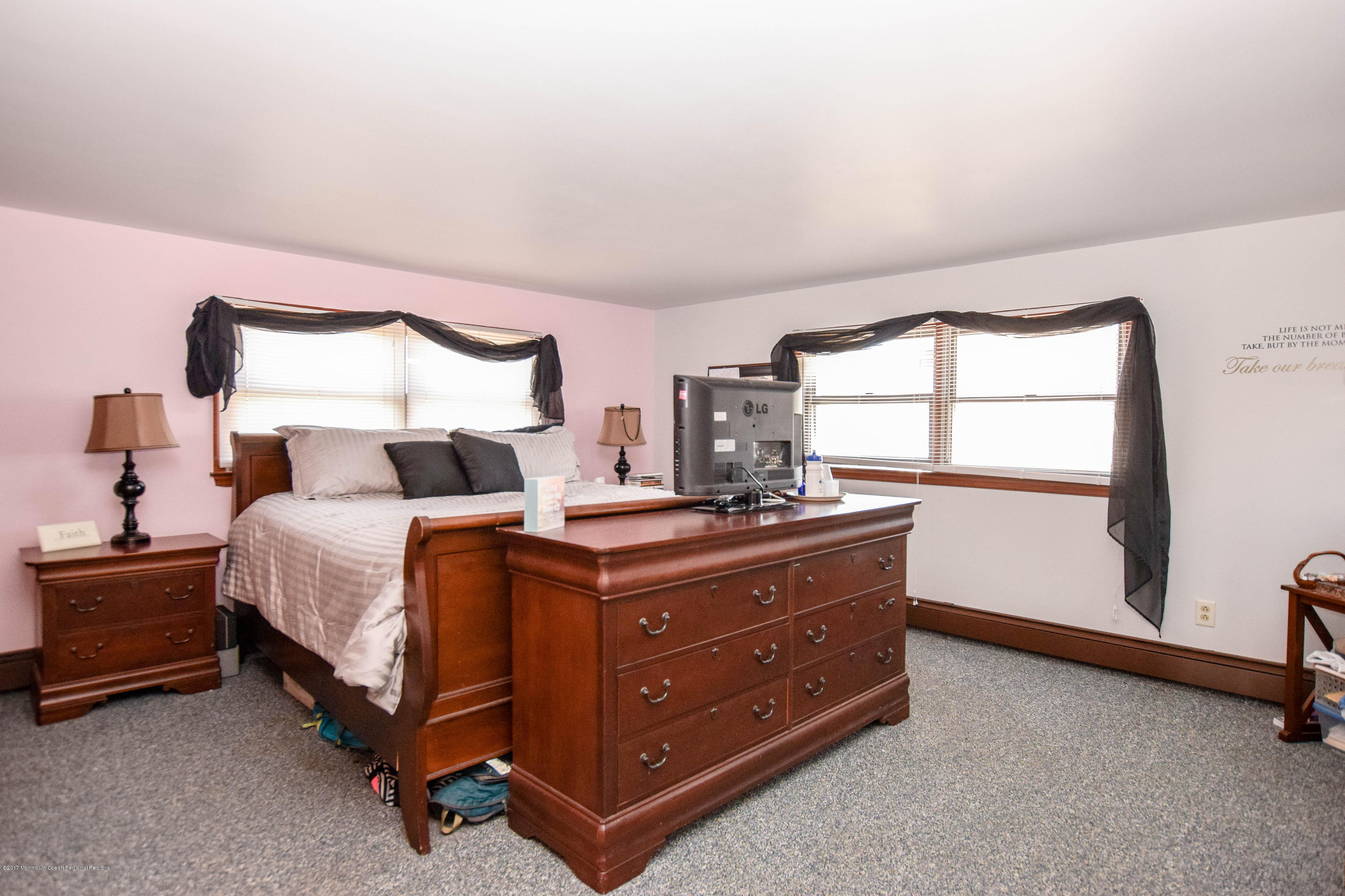 355 Kingfisher Road Tuckerton, NJ 08087 - Photo 12 of 24 DSC_0056