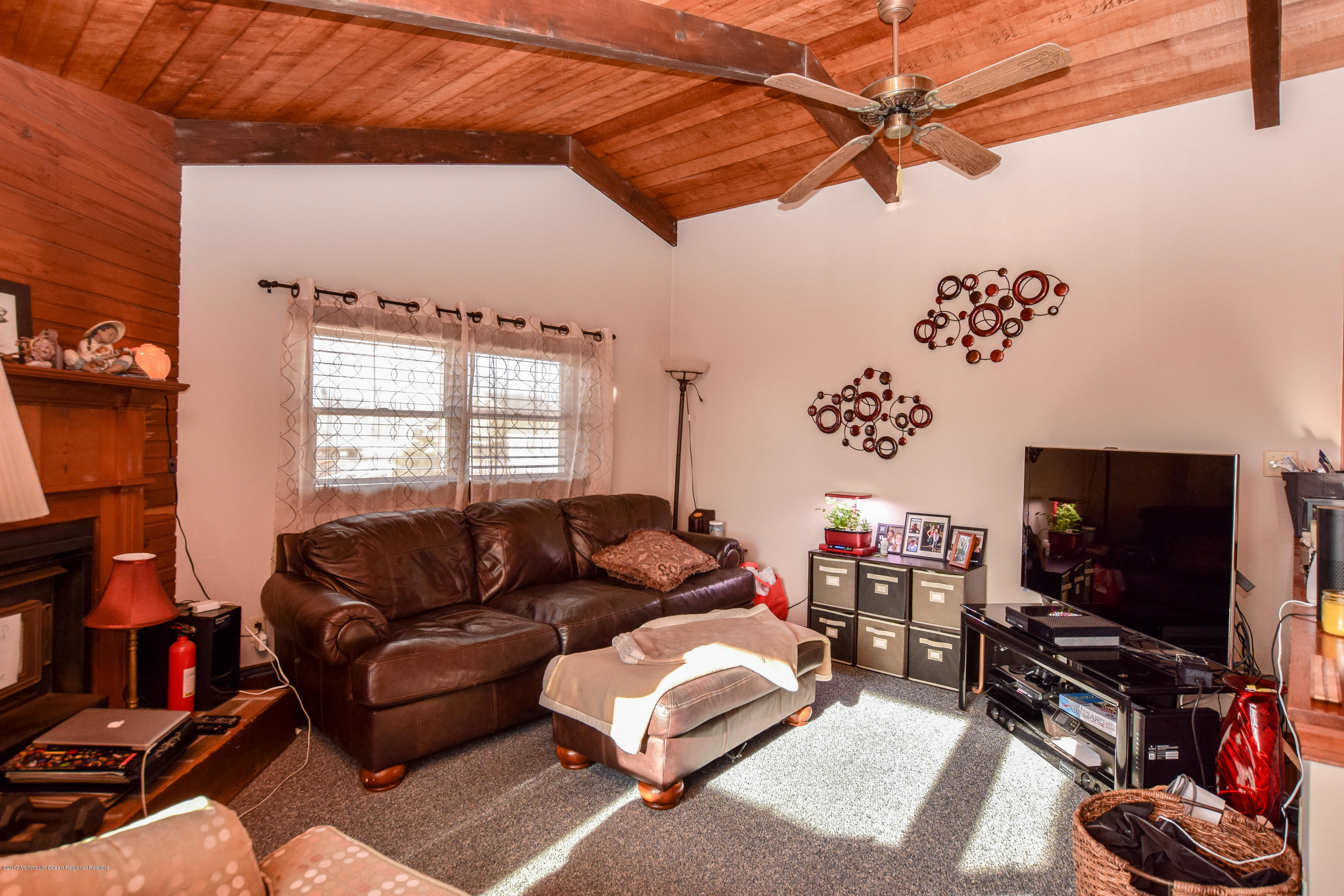 355 Kingfisher Road Tuckerton, NJ 08087 - Photo 2 of 24 DSC_0037