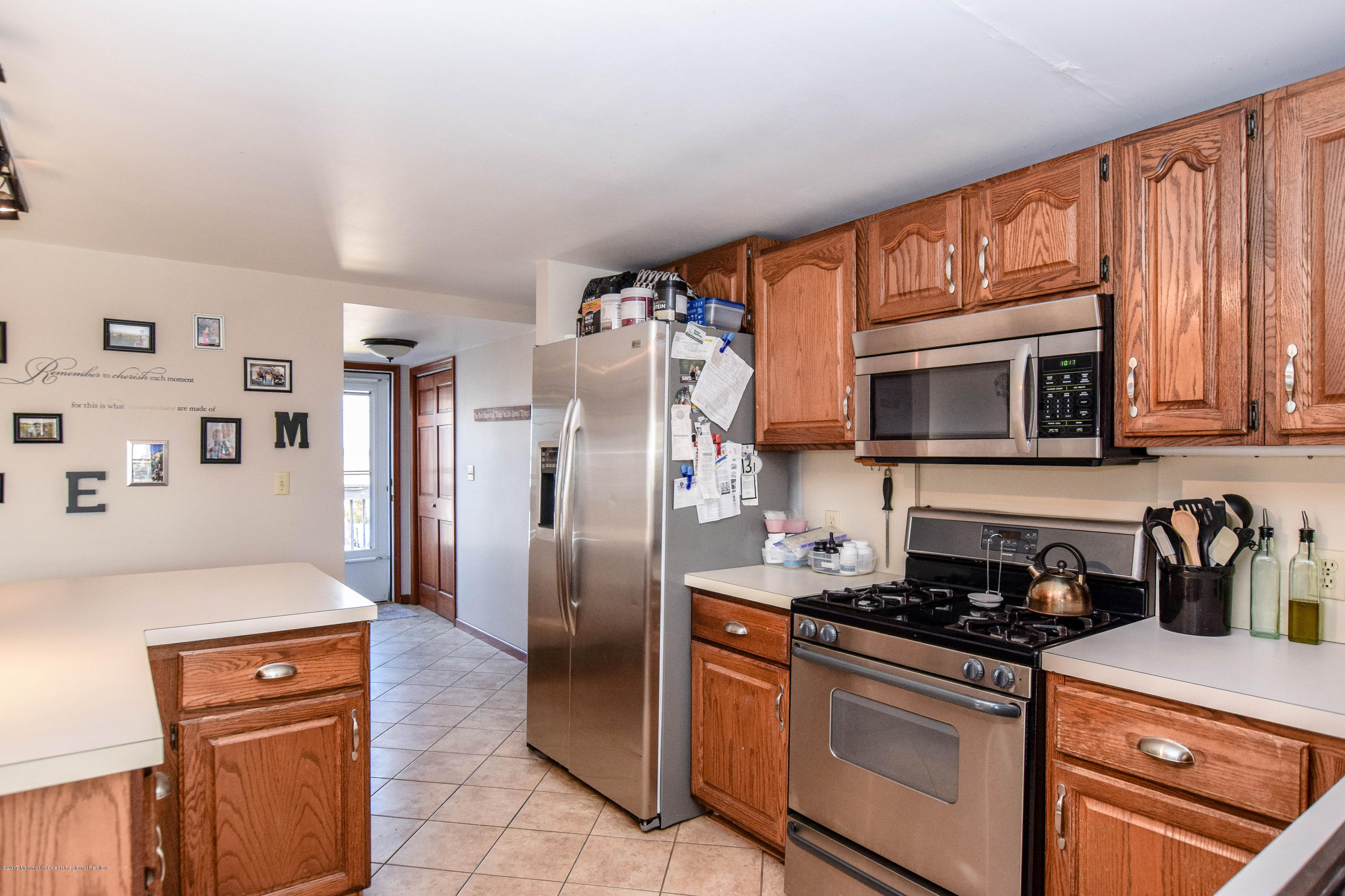 355 Kingfisher Road Tuckerton, NJ 08087 - Photo 8 of 24 DSC_0070