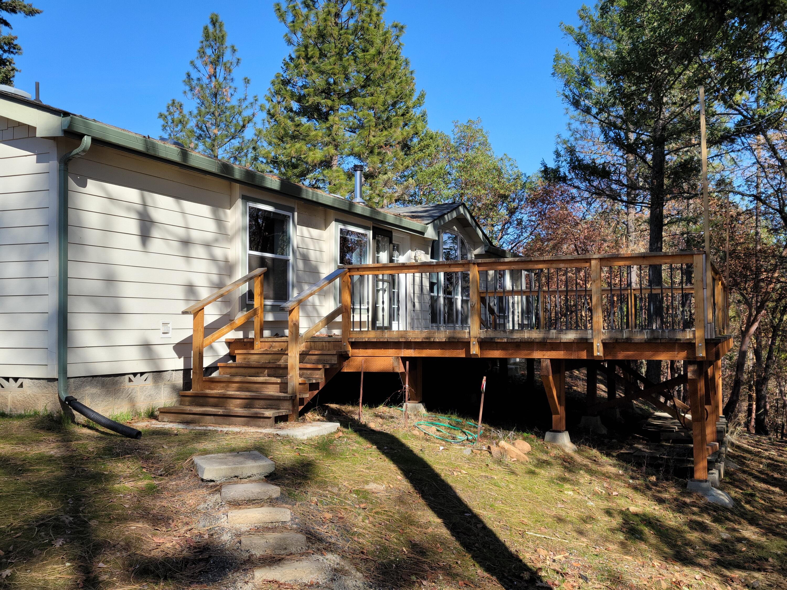 12345 North Obenchain Road Eagle Point, OR 97524 - Photo 13 of 71 back deck