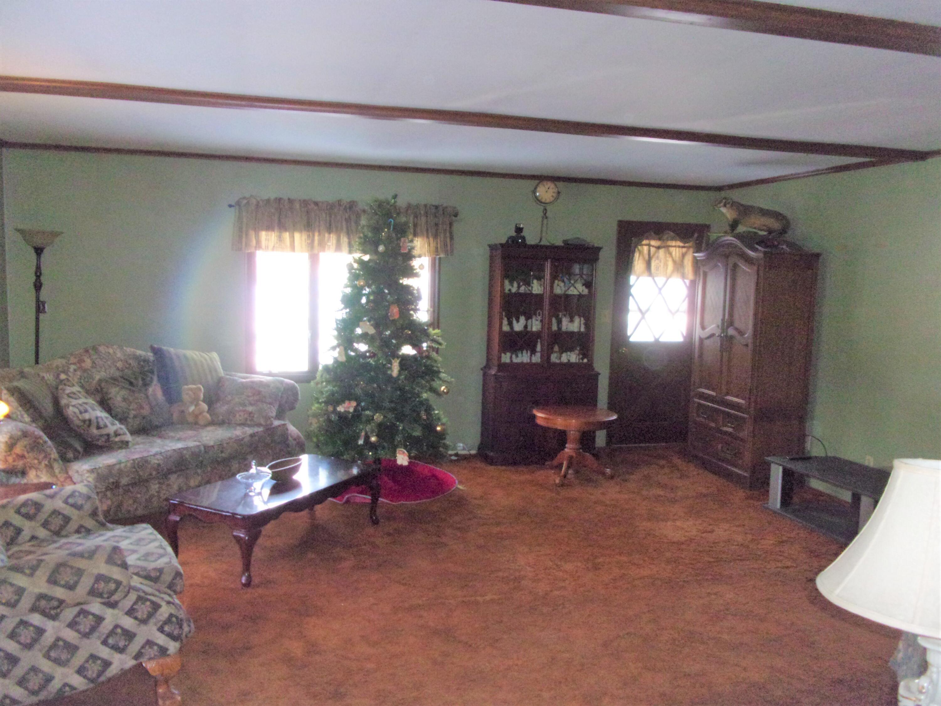 9100 Humphrey Road Reading, MI 49274 - Photo 5 of 33 100_1857
