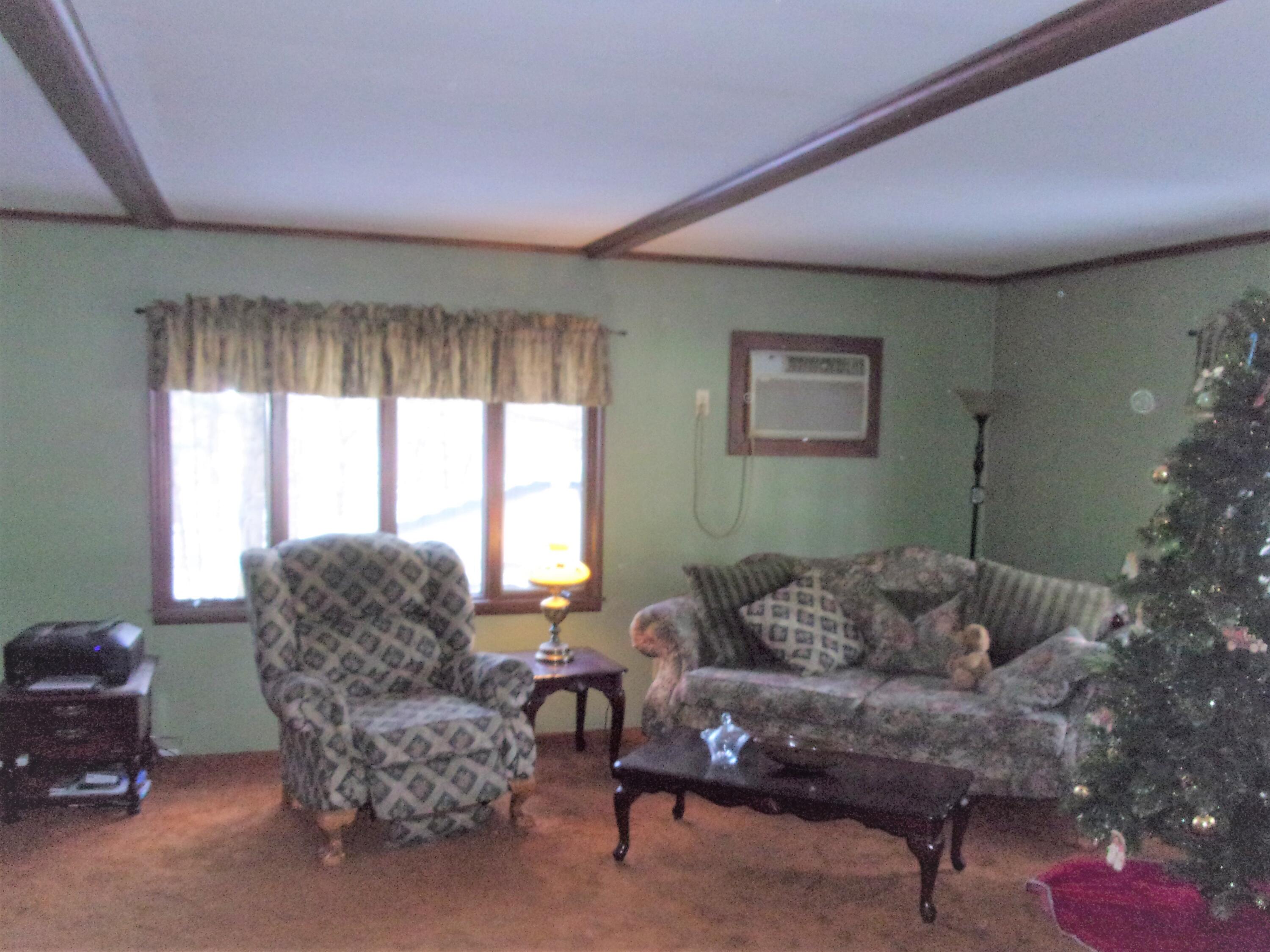 9100 Humphrey Road Reading, MI 49274 - Photo 7 of 33 100_1859