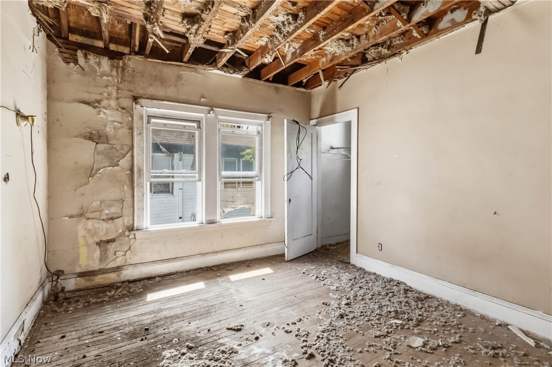 1516 Hillcrest Road Cleveland, OH 44118 - Photo 20 of 33 Gallery Image 20