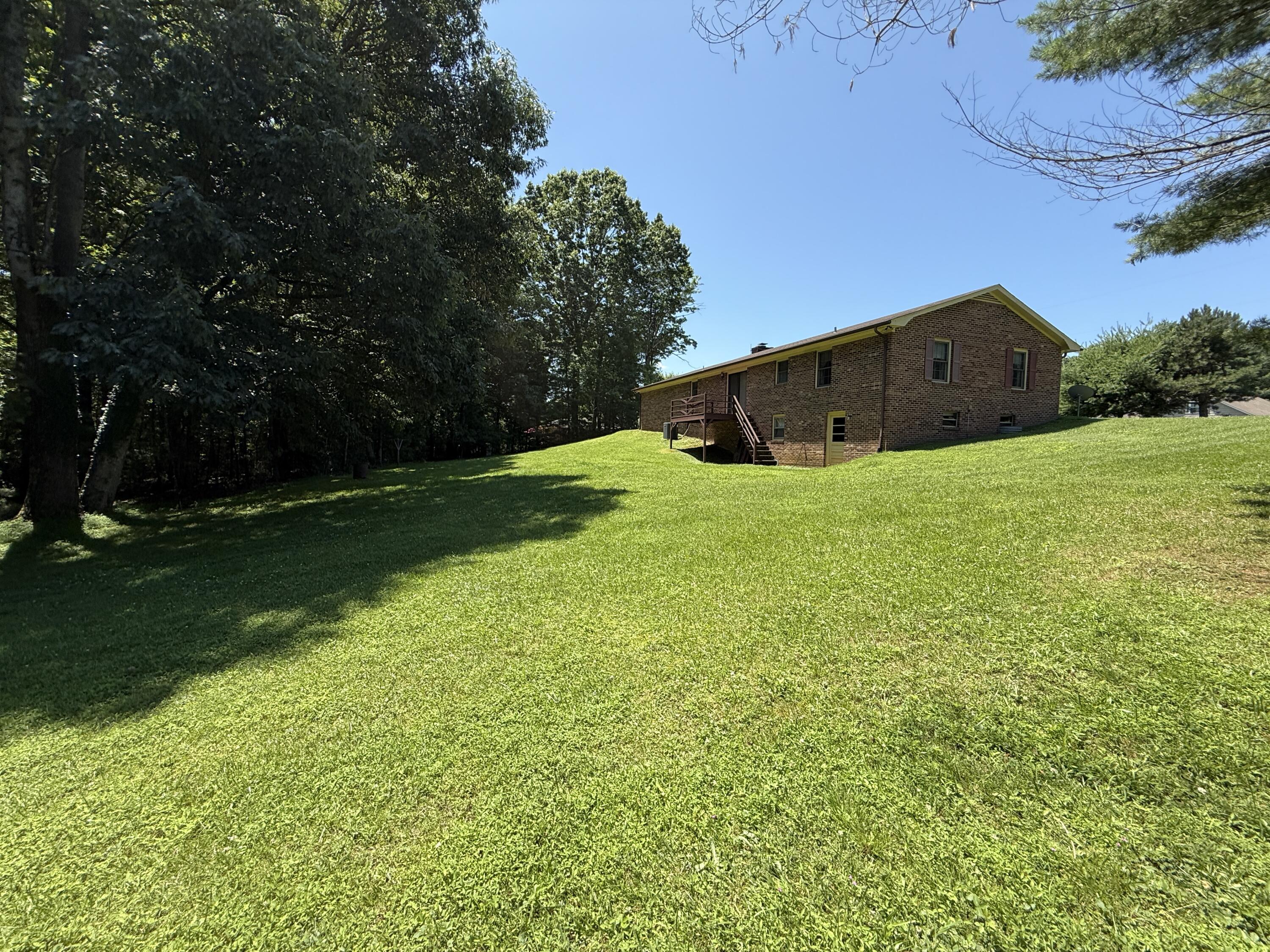 1716 Holly Tree Road Ararat, VA 24053 - Photo 34 of 39 IMG_8621