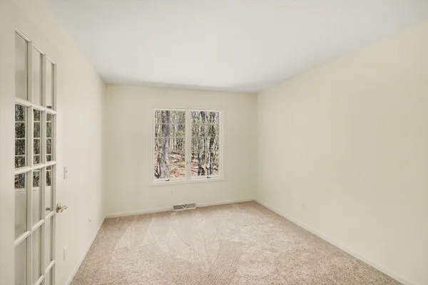 $300,000 | 148 Bridgewood Drive, Battle Creek, MI 49015