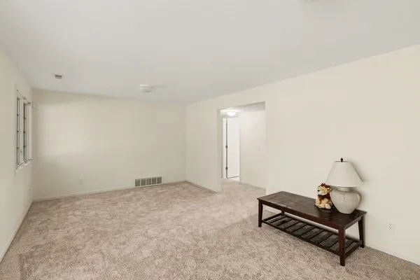 $300,000 | 148 Bridgewood Drive, Battle Creek, MI 49015