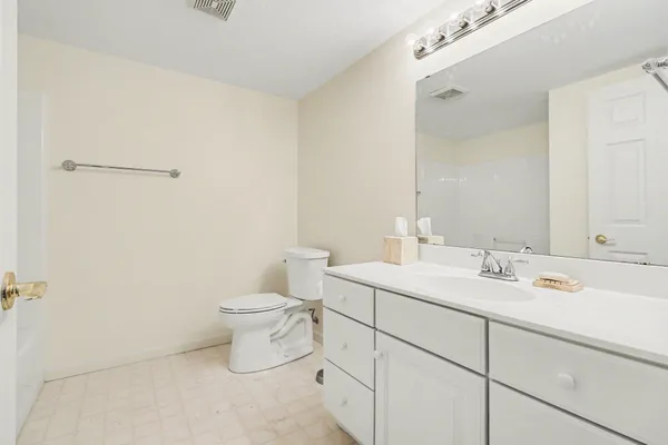 $300,000 | 148 Bridgewood Drive, Battle Creek, MI 49015