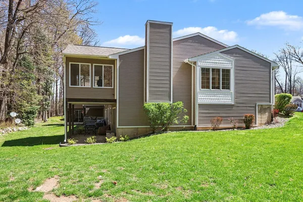 $300,000 | 148 Bridgewood Drive, Battle Creek, MI 49015