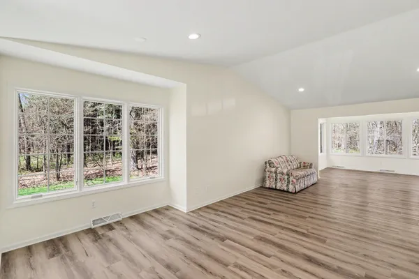$300,000 | 148 Bridgewood Drive, Battle Creek, MI 49015