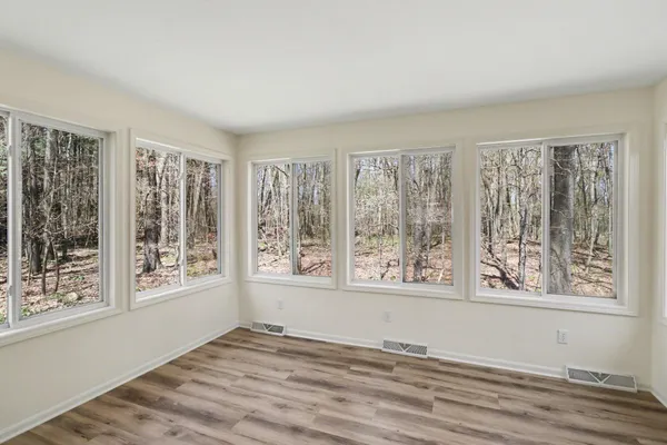 $300,000 | 148 Bridgewood Drive, Battle Creek, MI 49015