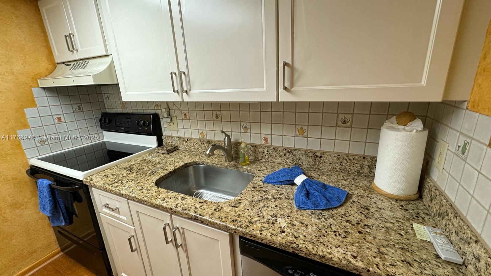 755 Dotterel Road, Unit 1104 Delray Beach, FL 33444 - Photo 10 of 32 Gallery Image 10