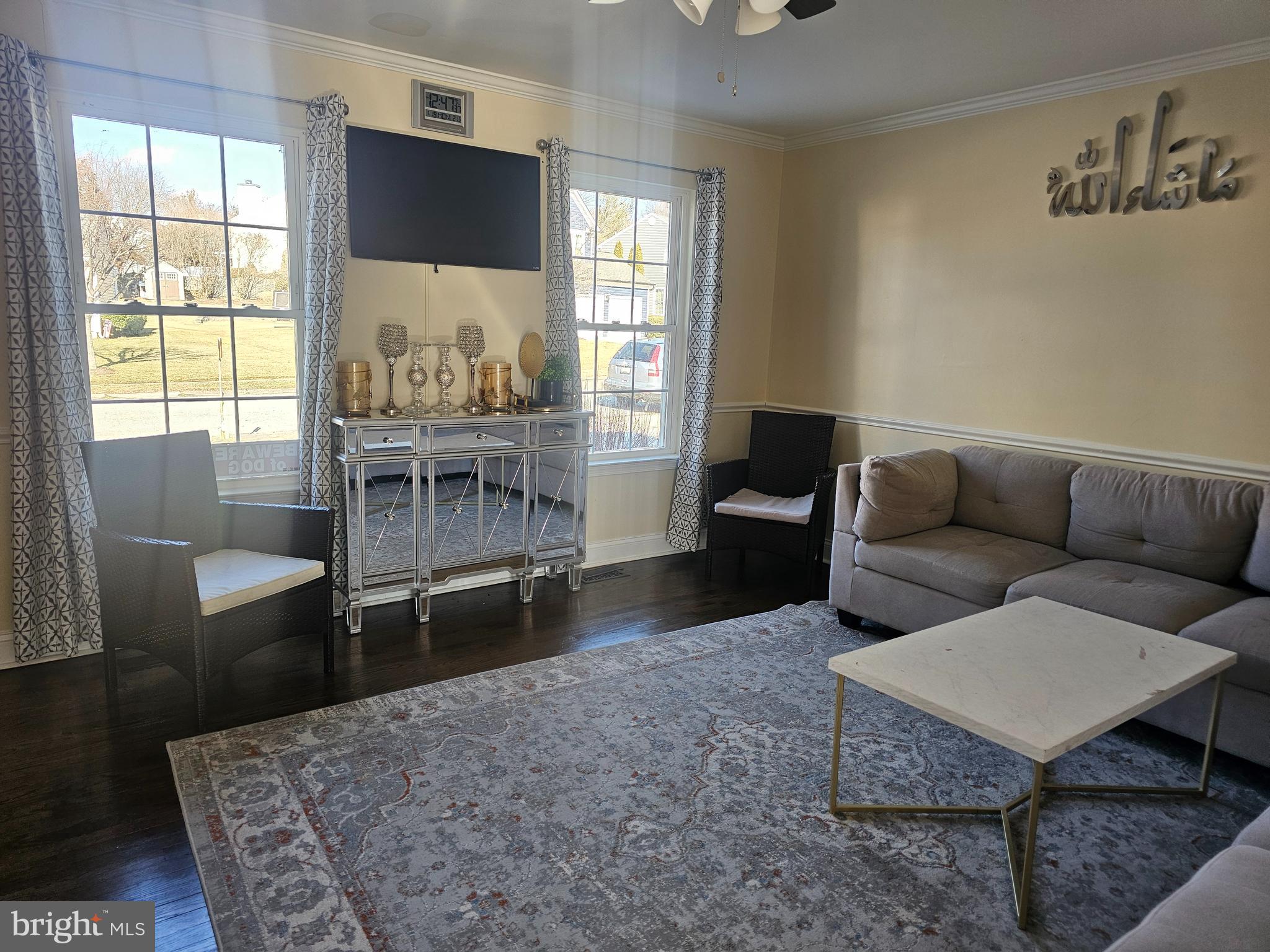 6720 Hunter Road Elkridge, MD 21075 - Photo 3 of 13 Formal Dinning Room