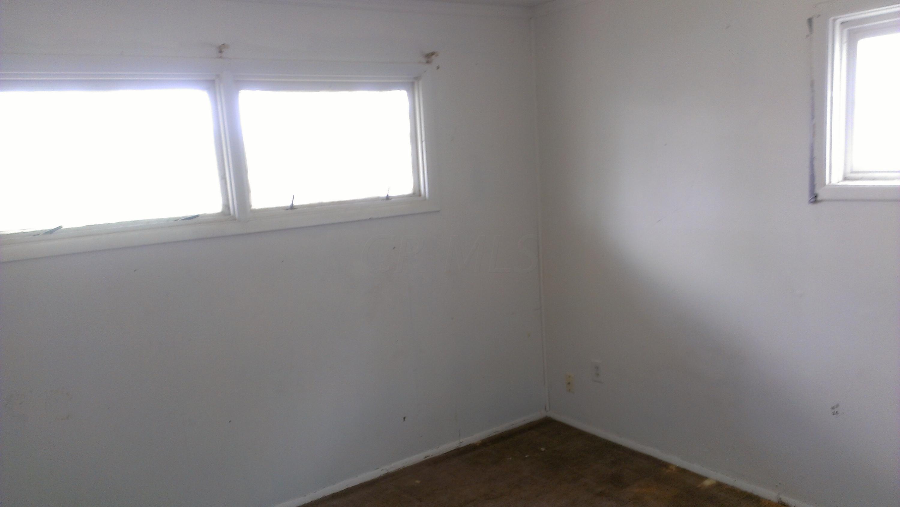 3626 Gerbert Road Columbus, OH 43224 - Photo 3 of 10