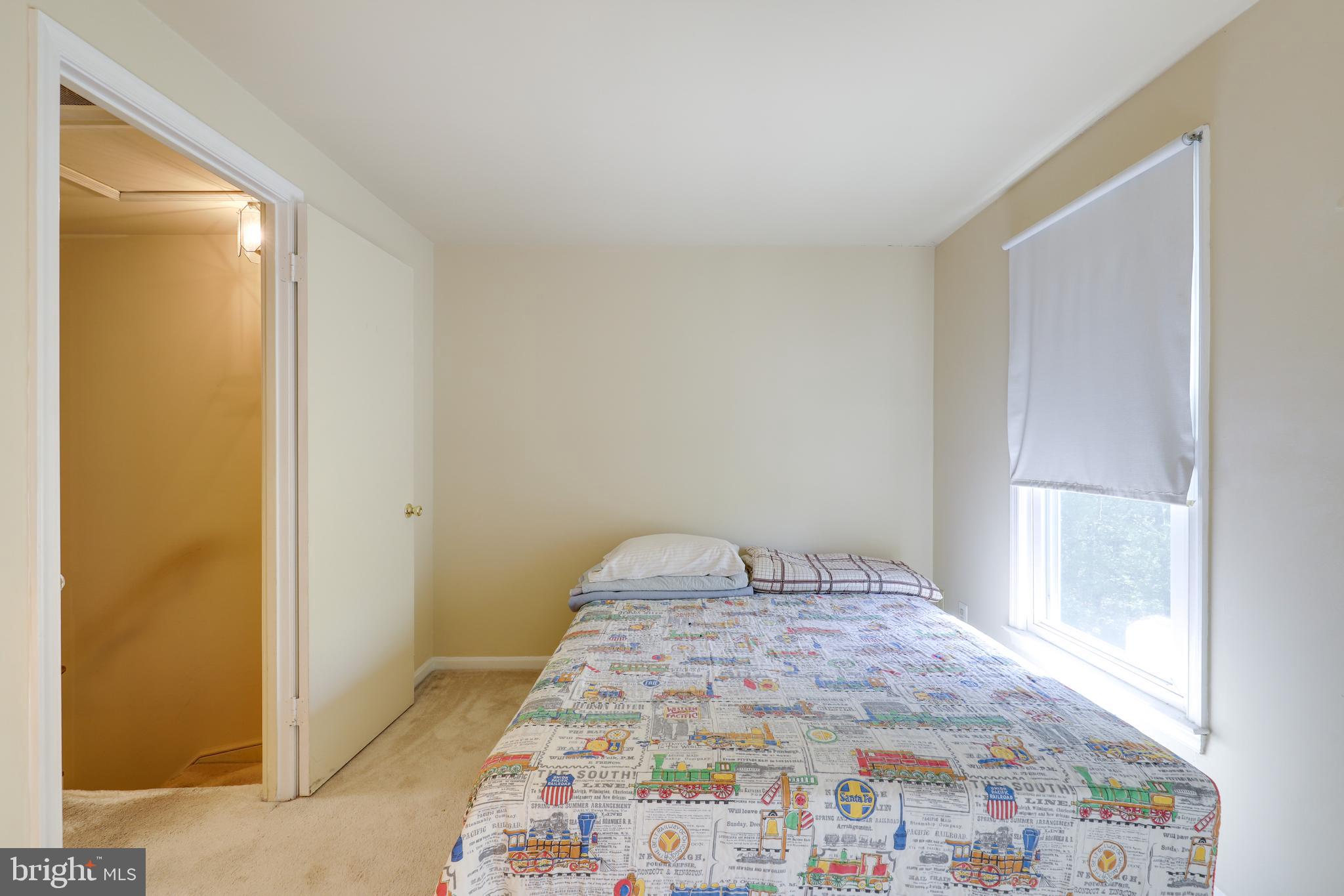 11951 Hollowwind Court Reston, VA 20194 - Photo 14 of 25 Gallery Image 14
