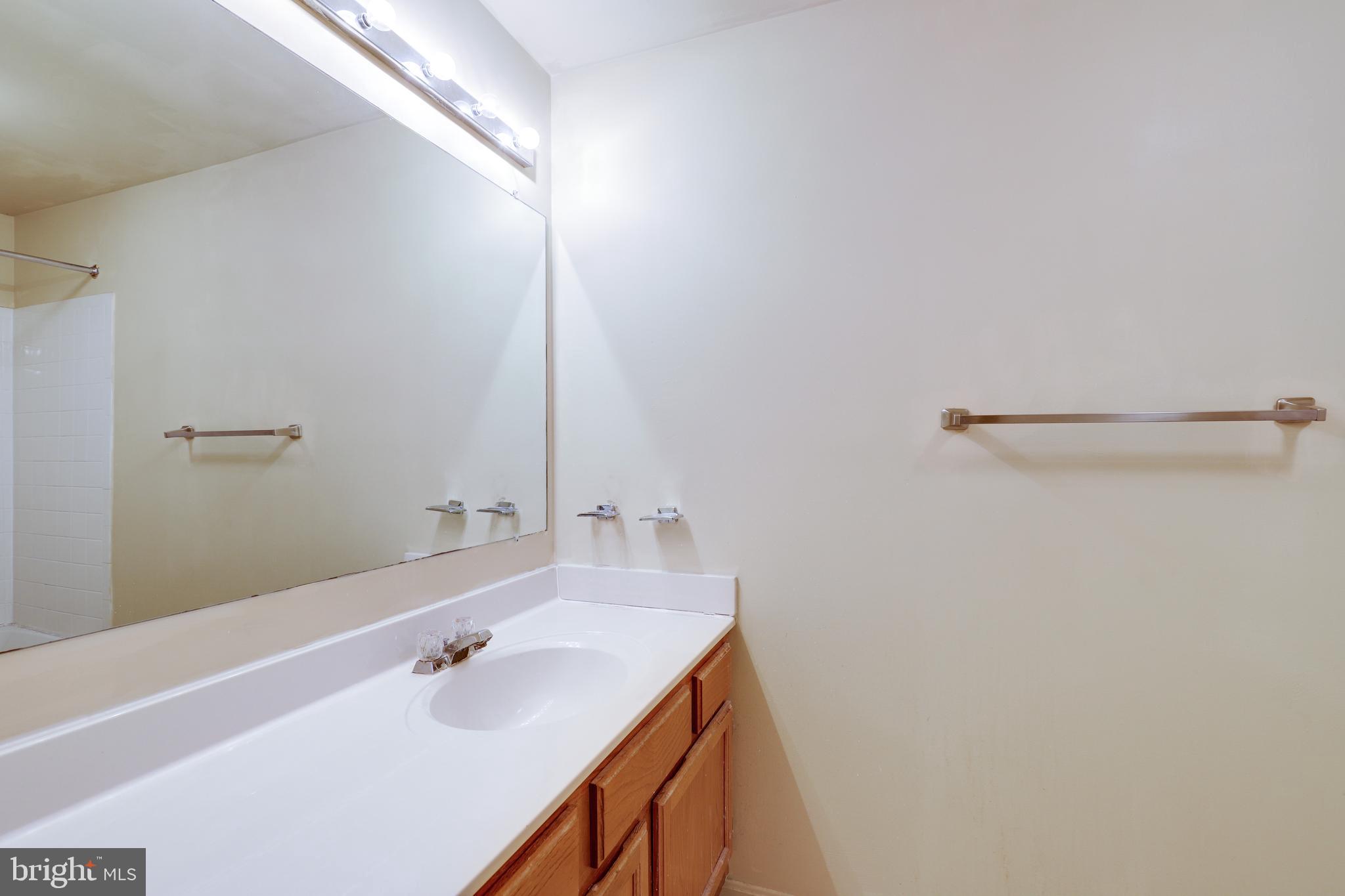 11951 Hollowwind Court Reston, VA 20194 - Photo 15 of 25 Gallery Image 15