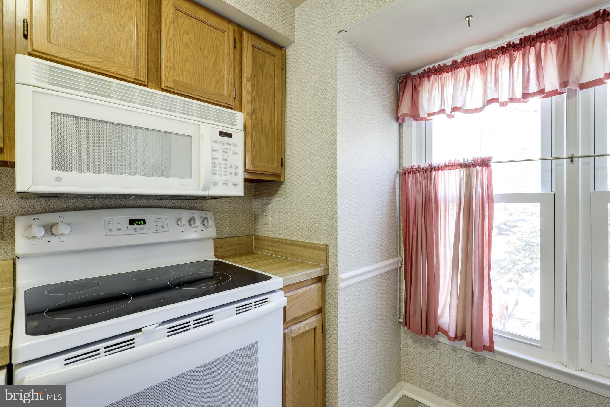 11951 Hollowwind Court Reston, VA 20194 - Photo 5 of 25 Gallery Image 5