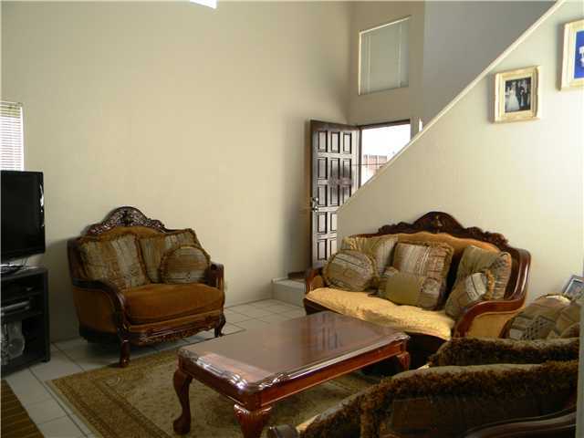 1834 Hilton Head Road El Cajon, CA 92019 - Photo 3 of 7 Gallery Image 3