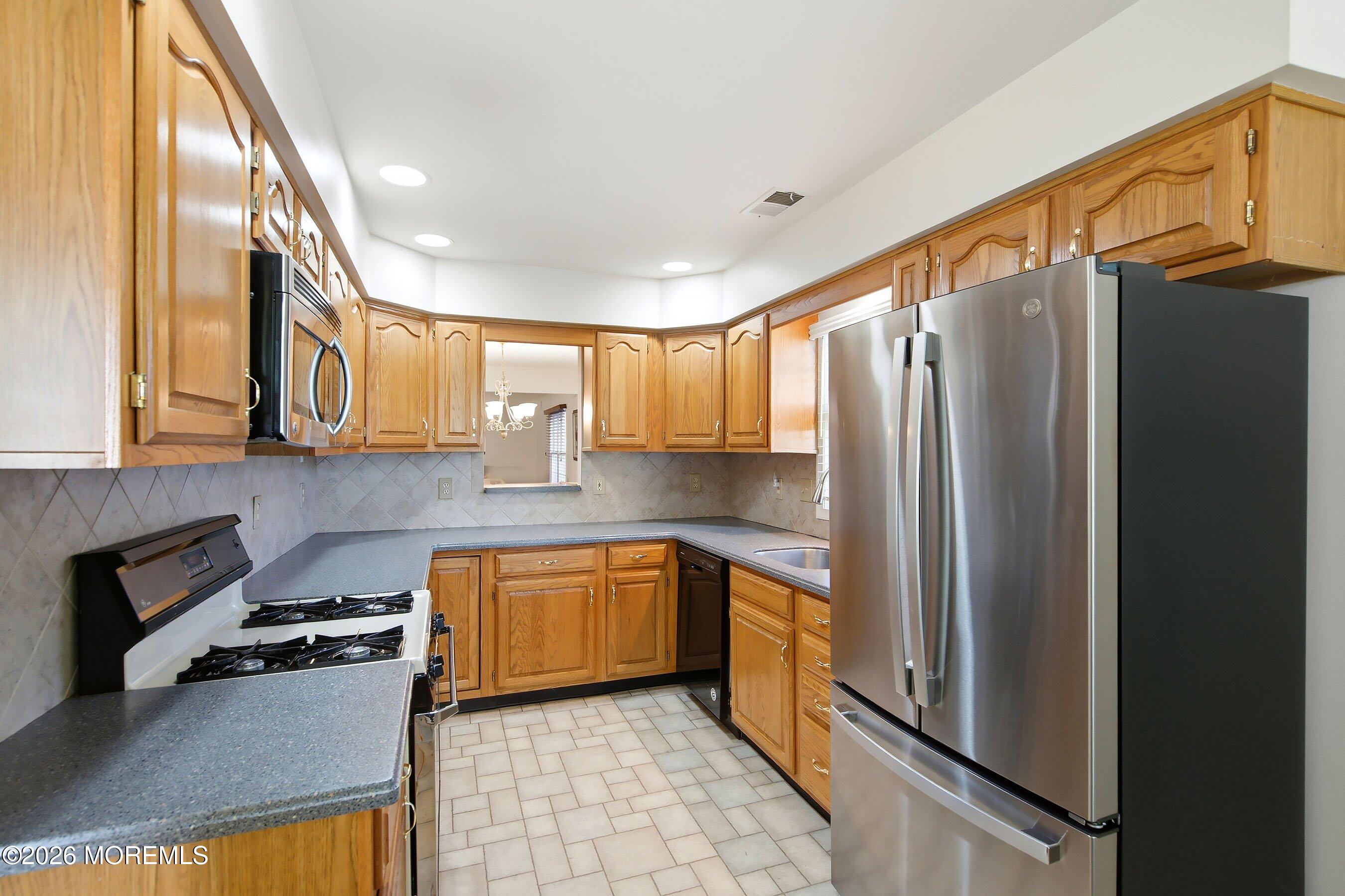 1579 Goldspire Road Toms River, NJ 08755 - Photo 4 of 43 07-Kitchen 1a