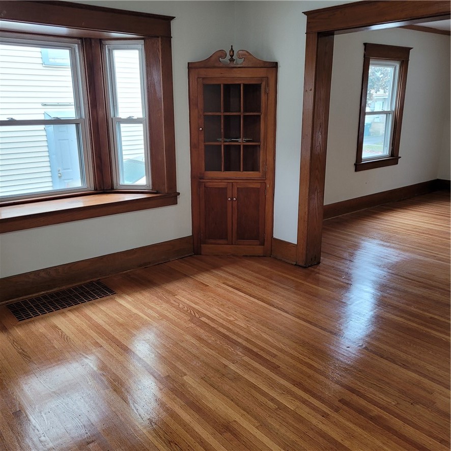 79 Canton Street Rochester, NY 14606 - Photo 12 of 38 Gallery Image 12