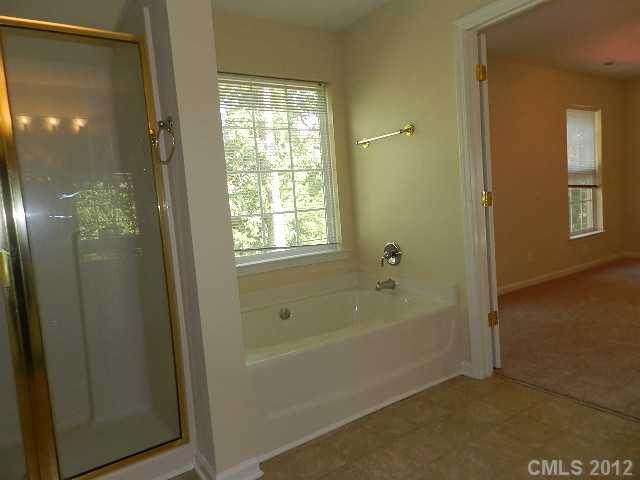 645 Clearbrook Road Matthews, NC 28105 - Photo 5 of 16