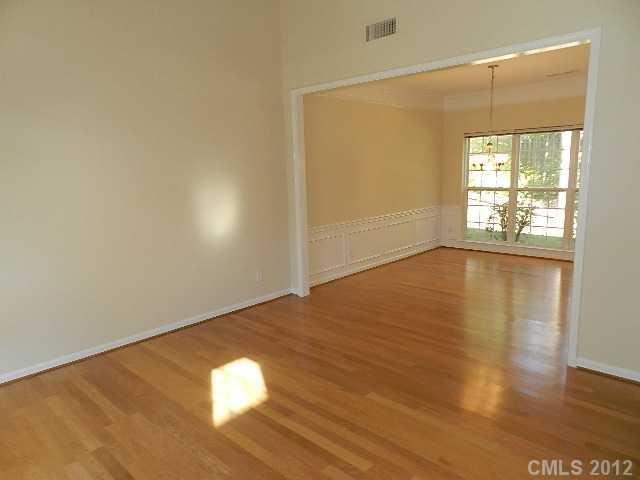 645 Clearbrook Road Matthews, NC 28105 - Photo 10 of 16