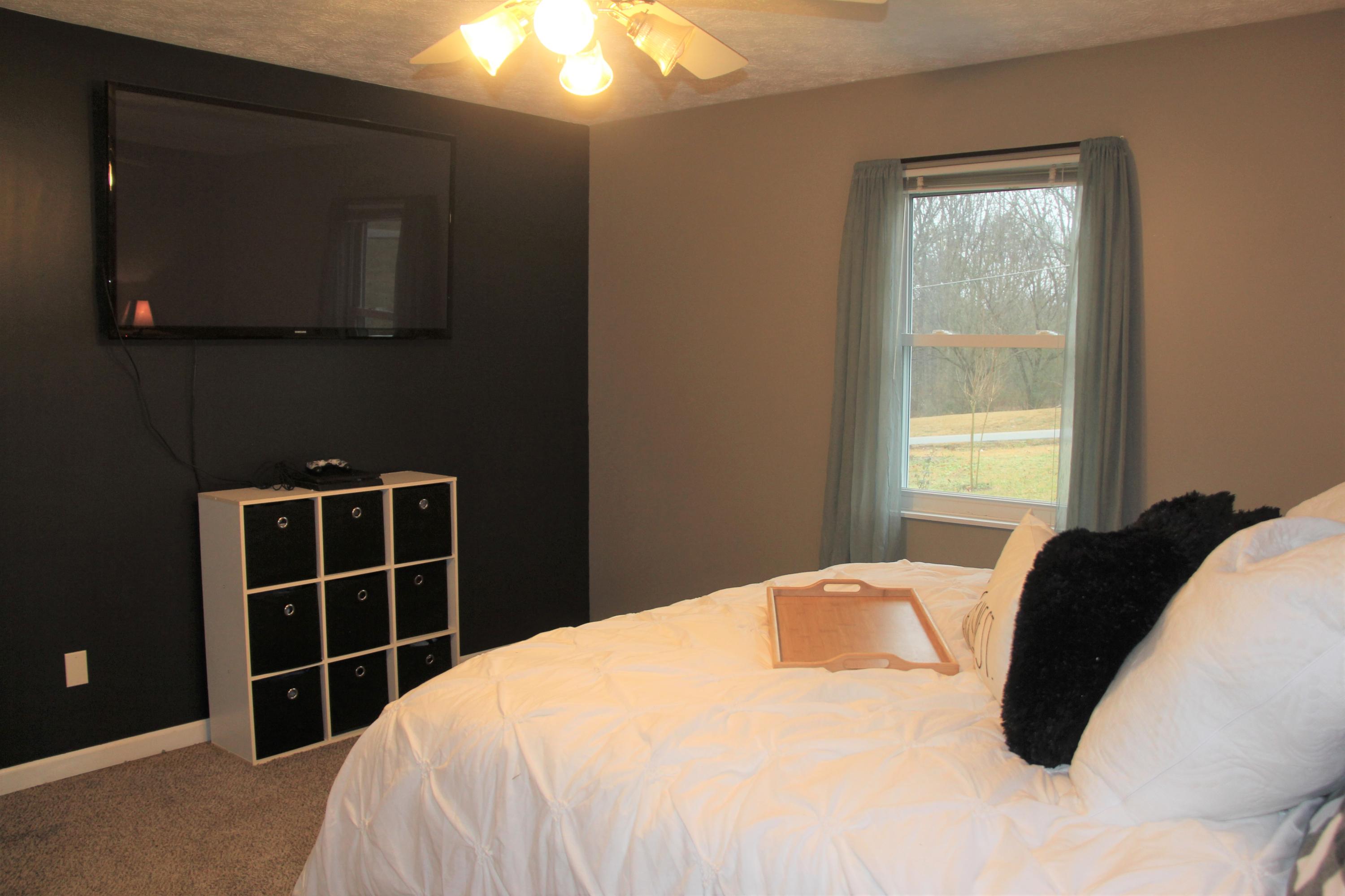 3921 Big Springs Ridge Road Friendsville, TN 37737 - Photo 11 of 27 Large master bedroom