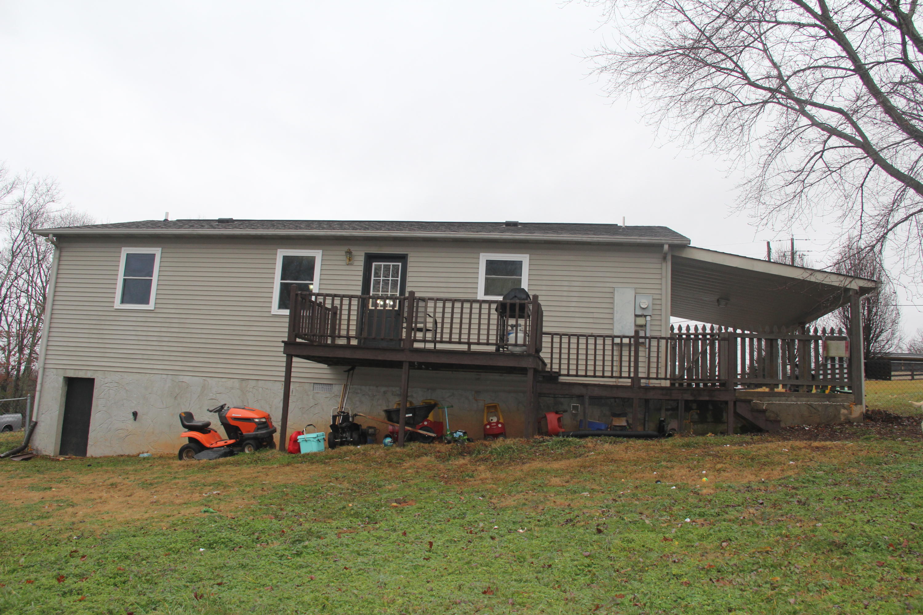 3921 Big Springs Ridge Road Friendsville, TN 37737 - Photo 23 of 27 Deck on back