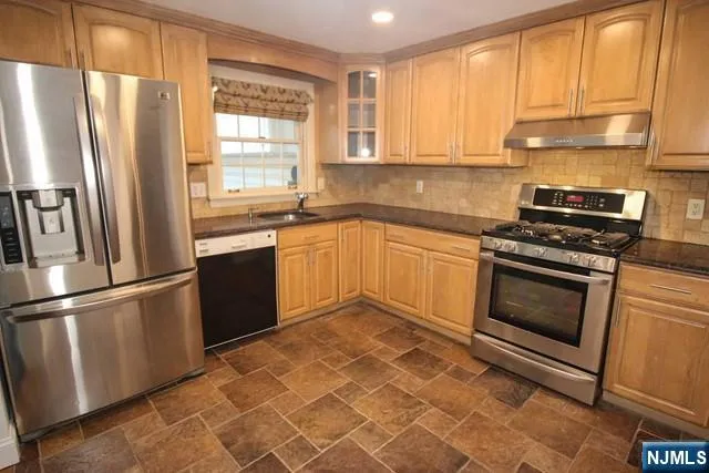 $4,200 | 204 Pierron Street, Northvale, NJ 07647