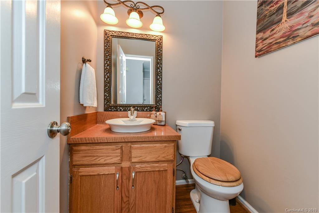 11431 Coreopsis Road Charlotte, NC 28213 - Photo 14 of 48 Gallery Image 14