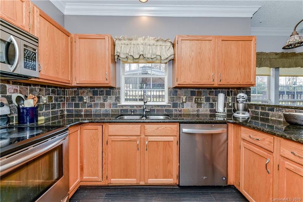 11431 Coreopsis Road Charlotte, NC 28213 - Photo 22 of 48 Gallery Image 22