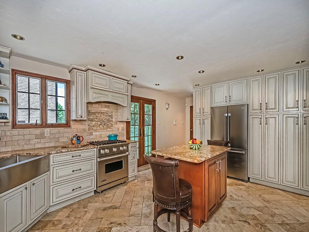 1247 Washington Road Pittsburgh, PA 15228 - Photo 11 of 32