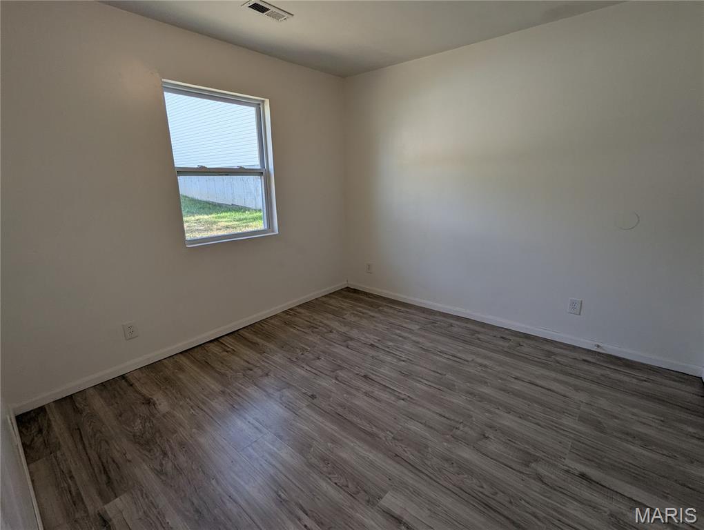 8936 Higginson Avenue Bel-Ridge, MO 63121 - Photo 4 of 6