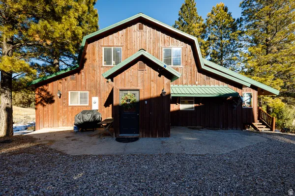 $774,000 | 1505 West Elk Drive, Alton, UT 84710